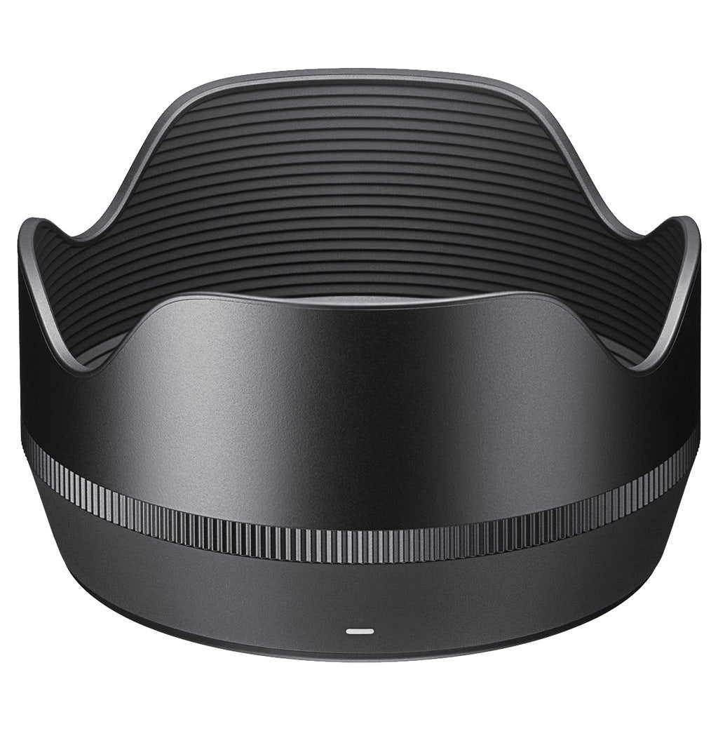 Contemporary wide-angle lens for travel and street shots